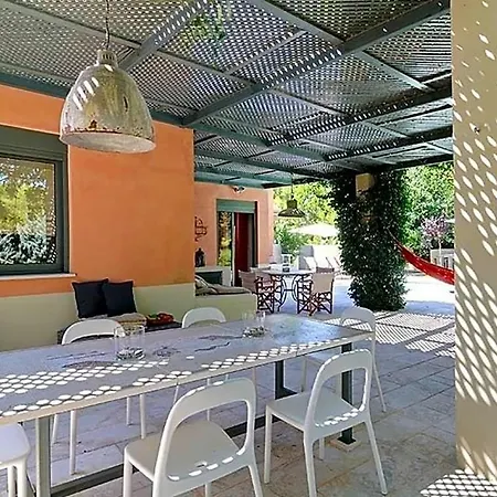 Sleeps 6 Pool Air Con Wifi Миния